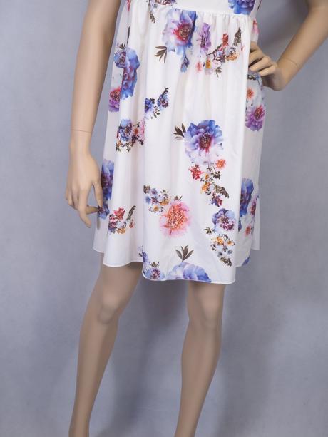 Kvalitné letné šaty pakuten, m / s