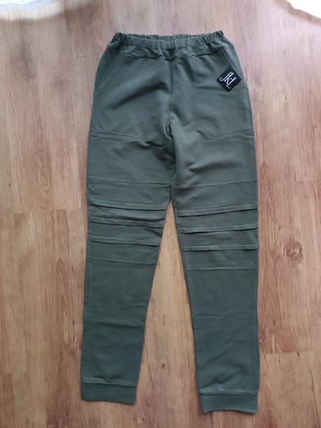 Teplákové nohavice v.164, 164