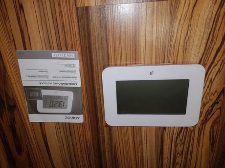 Digitalny teplomer izbovej teploty, 