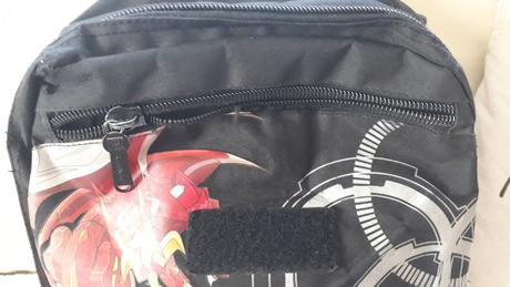 Zachovalý batoh do školy,