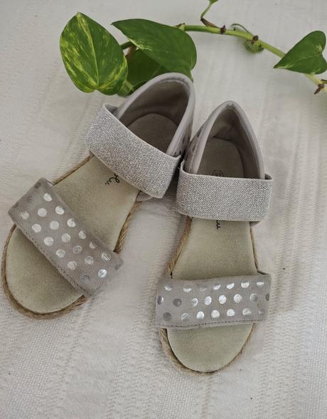 Sivé sandále/ šedé sandálky/ strieborné sandálky, nelli blu,27