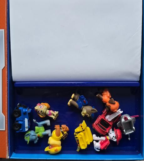 Kniha labková patrola a 10 figurok, 