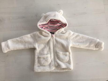 Biela mikinka, lupilu,68