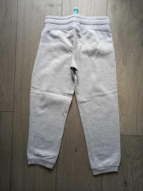 Tepláky 110/116, lupilu,110