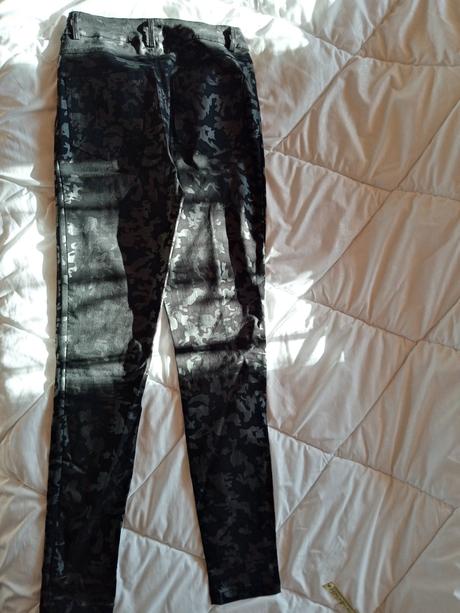 Nohavice elastické so vzorom, s