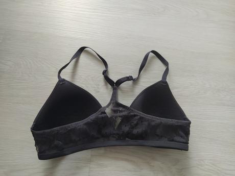 Pohodlná tmavo sivá podprsenka., h&m,70b