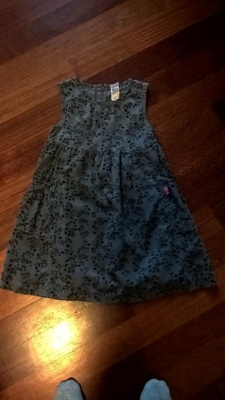 Podšité menčestrové šatičky s roláčikom, c&a,122