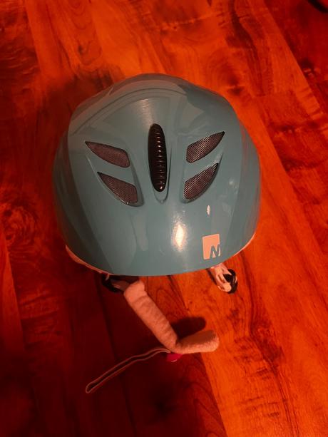 Prilba na lyzovanie korčuľovanie tyrkysová farba, s