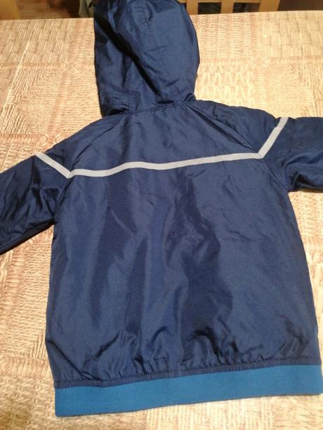 Značková bunda, nike,98