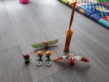 Kinder hracky,figurky, 