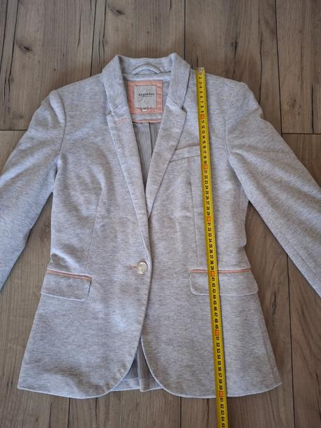Krásne športovo-elegantné sako, reserved,34
