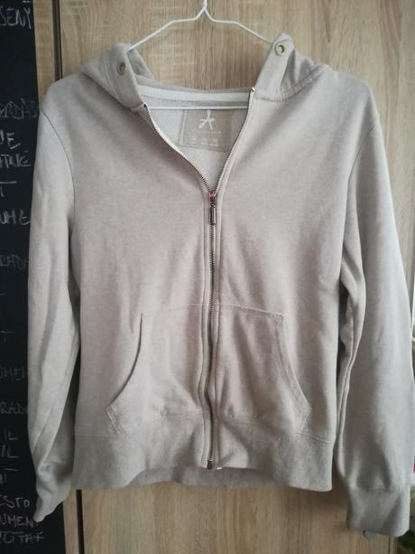 Mikina, atmosphere,m