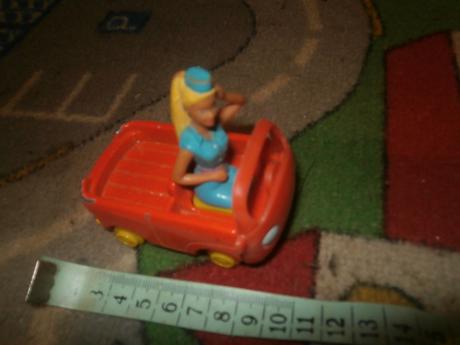 Barbie v aute, 
