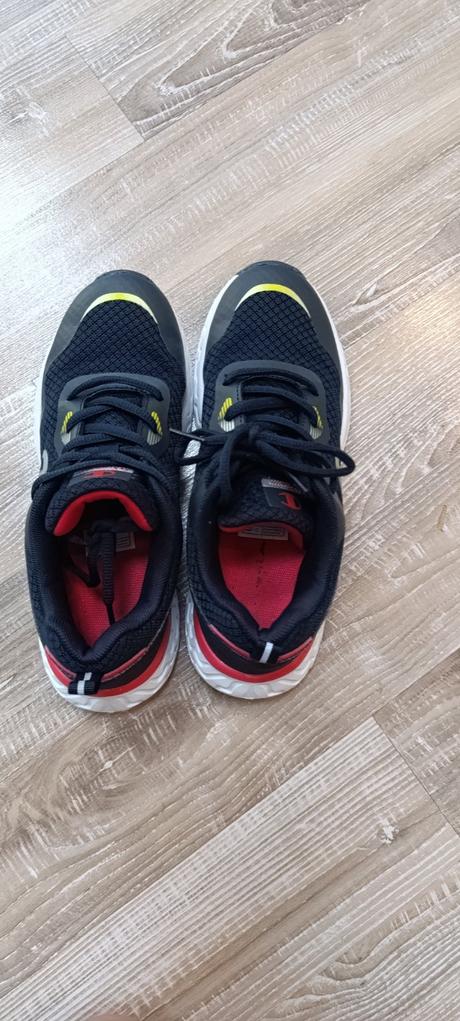 Tenisky, champion,35