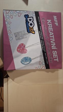 Diy kreatívny set - epoxidové náhrdelníky, 