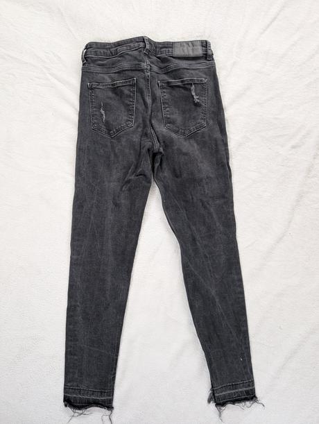 Rifle roztrhané, zara,36