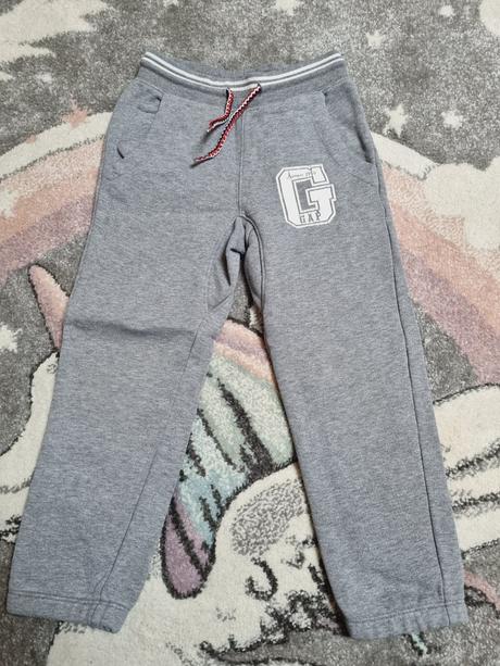 B2071 tepláky, gap,110