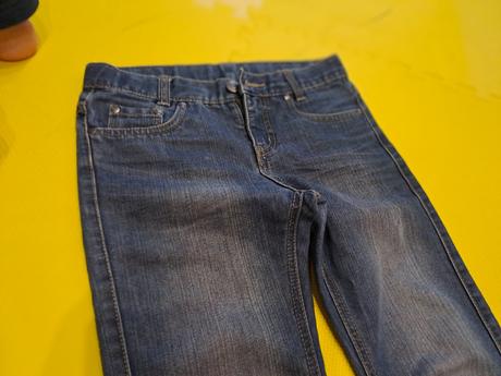 Pohodlné rifle veľ. 146 veľmi dobrý stav, chapter young,146