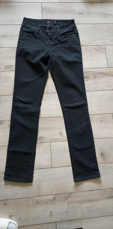 Čierne rifle velkost 36, 36