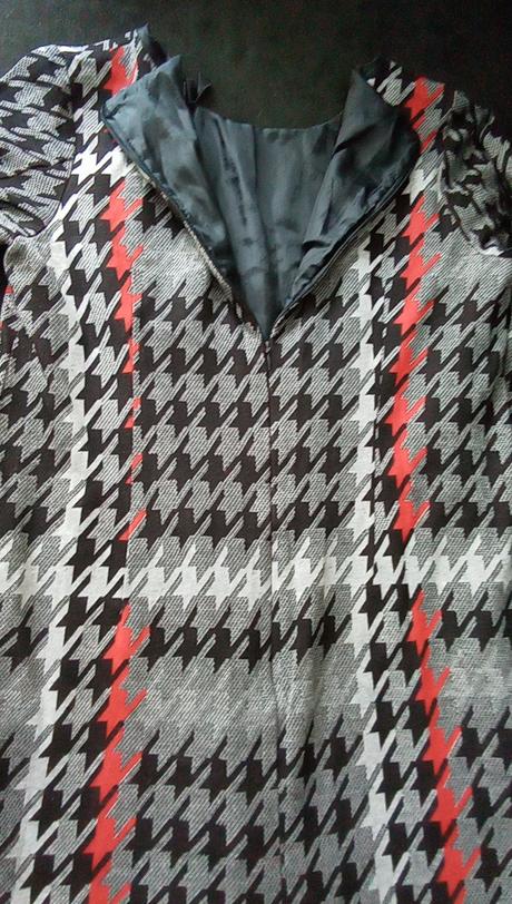 Teplejšie šaty, 48