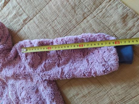 Bundička so zajacikom, 98