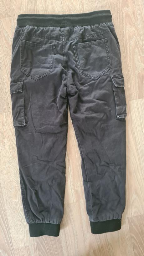 Podsite nohavice, chapter young,158