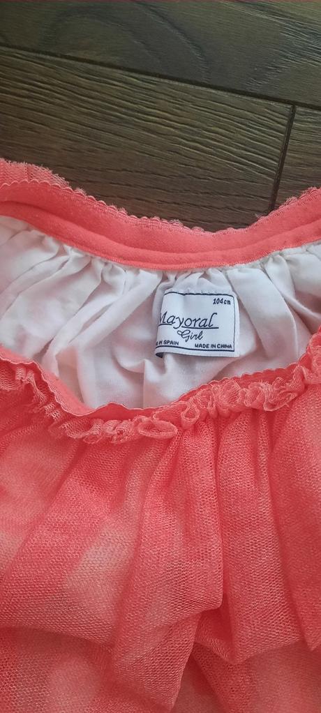 Mayoral sukna, mayoral,104