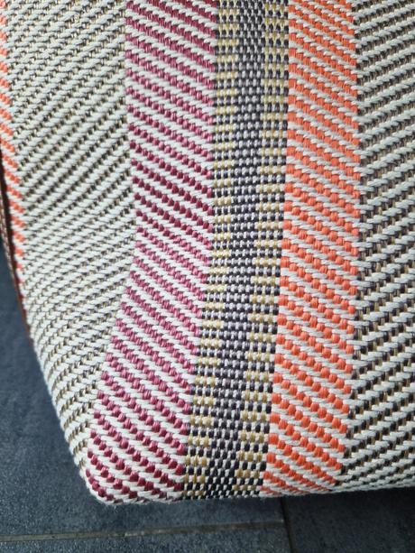 Väčšia vzorovaná kabelka, nine west