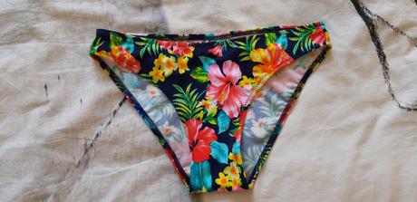 Kvetinové plavkové nohavičky s, s