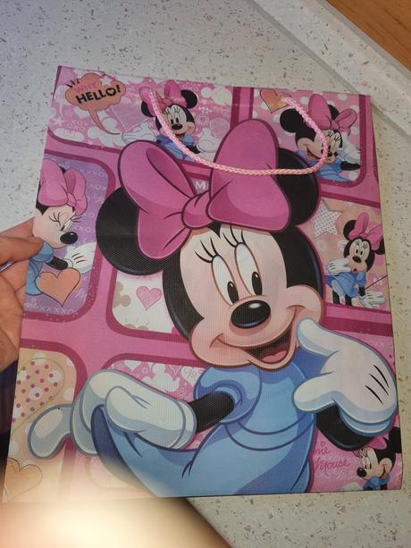 Rôzne pouzite darčekové tašky po 0.5 cent, 