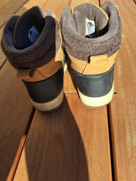 Krásne topánky, lee cooper,31