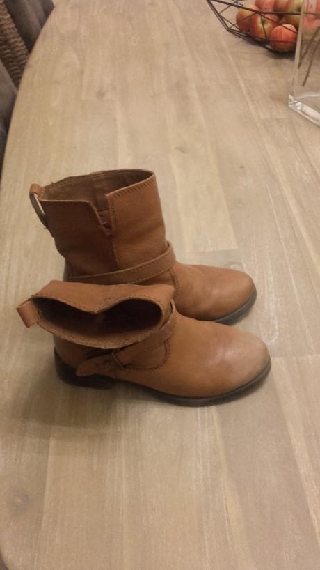 Kotnickove cizmy,cena z post,, zara,29
