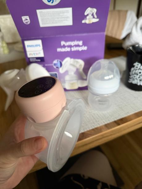 Avent odsávačka plus elektronická, 