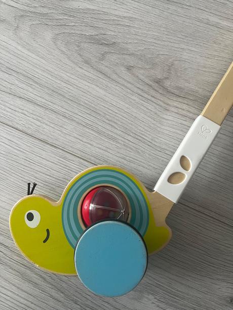 Hape slimák na tlačenie,