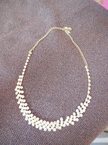 Náhrdelník a nausnicky,