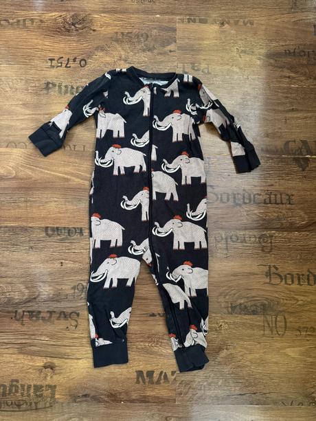 1ks pyžamka mamuti lindex, lindex,86