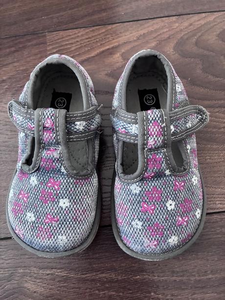 Papucky protetika, protetika,23