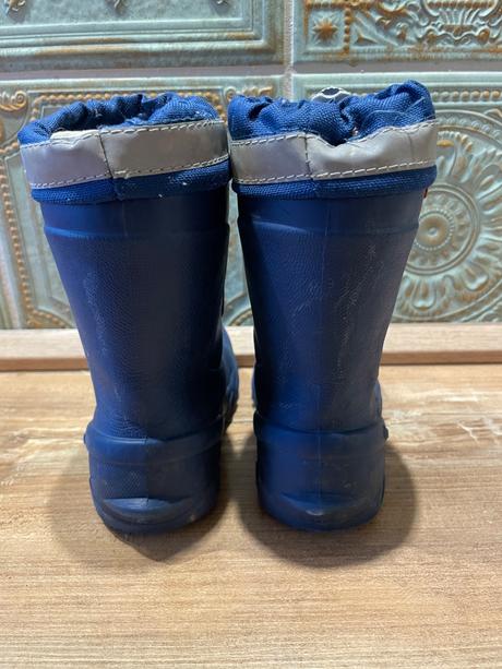 Demar gumáky, demar,24