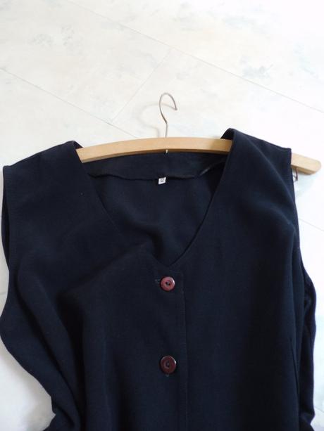 Blúzka s rozporkami, 42