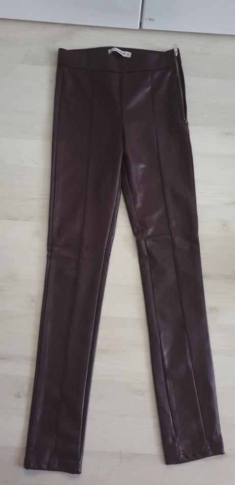 Koženkové nohavice č.32, pull&bear,32