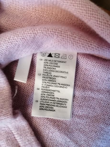 Predám krásne teplé šaty /2ks/, 86