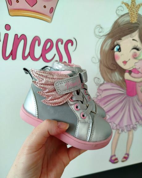 Nádherné topánočky s krídlami, gina,21