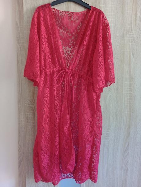 Krásne šaty na plavky, 