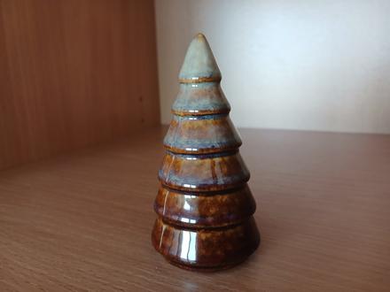 Dekoračný porcelánový stromček 10 cm,
