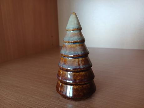 Dekoračný porcelánový stromček 10 cm,