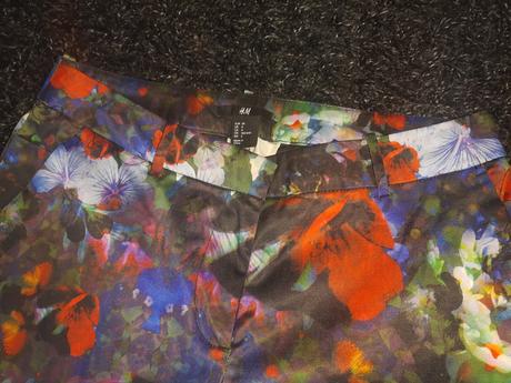 Dámske kvietkované nohavice h&m, h&m,s