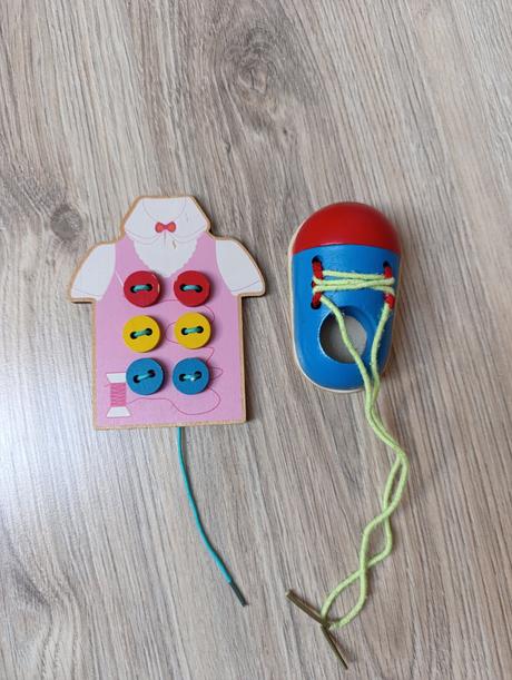 Drevené montessori hračky, 