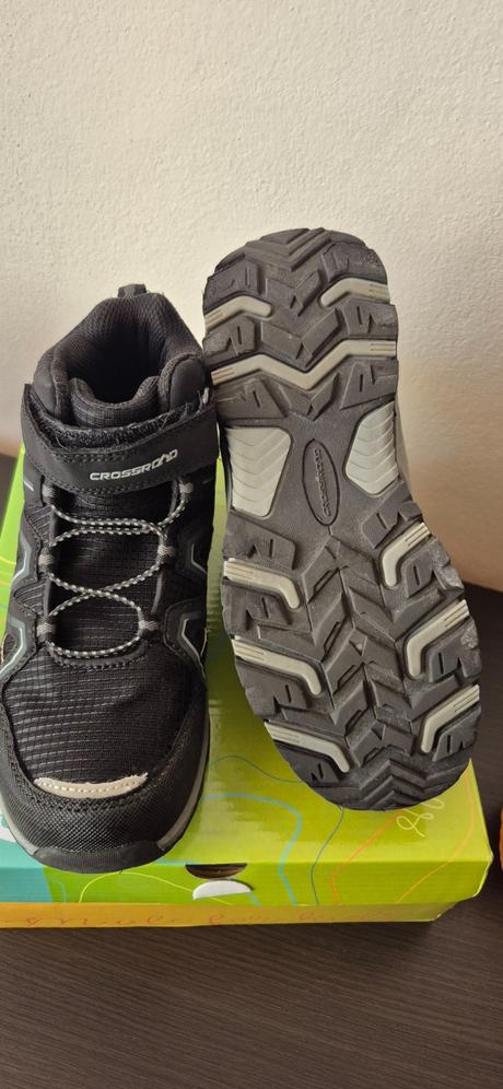 Trekové topánky 33, 33