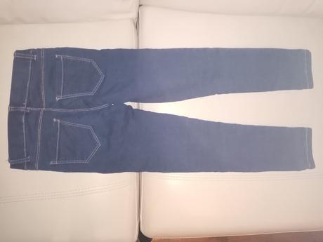 Ponúkam dievčenské riflove leginy, takko,140