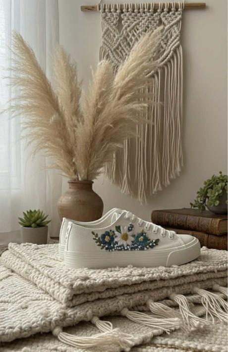 Plátené, ručne vyšívané tenisky, 36 - 42